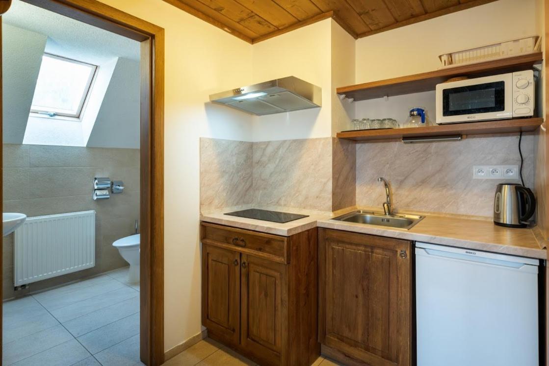 Apartmanovy Dom Vila Maros Pavčina Lehota Exterior foto