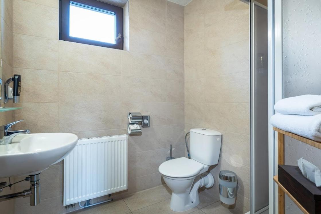 Apartmanovy Dom Vila Maros Pavčina Lehota Exterior foto