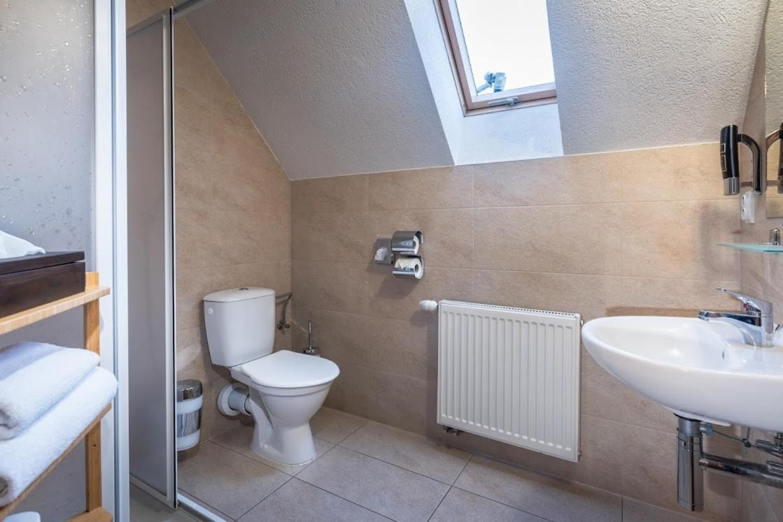 Apartmanovy Dom Vila Maros Pavčina Lehota Exterior foto