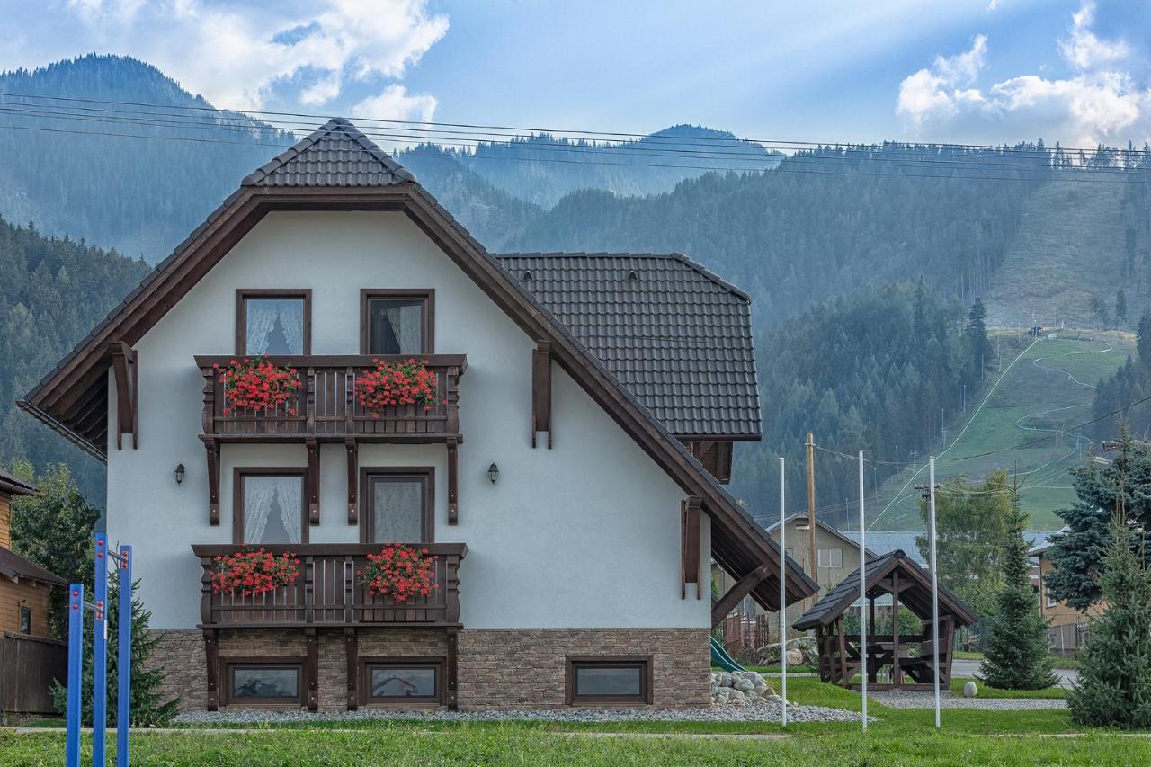 Apartmanovy Dom Vila Maros Pavčina Lehota Exterior foto
